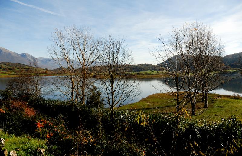 Lago di Canterno